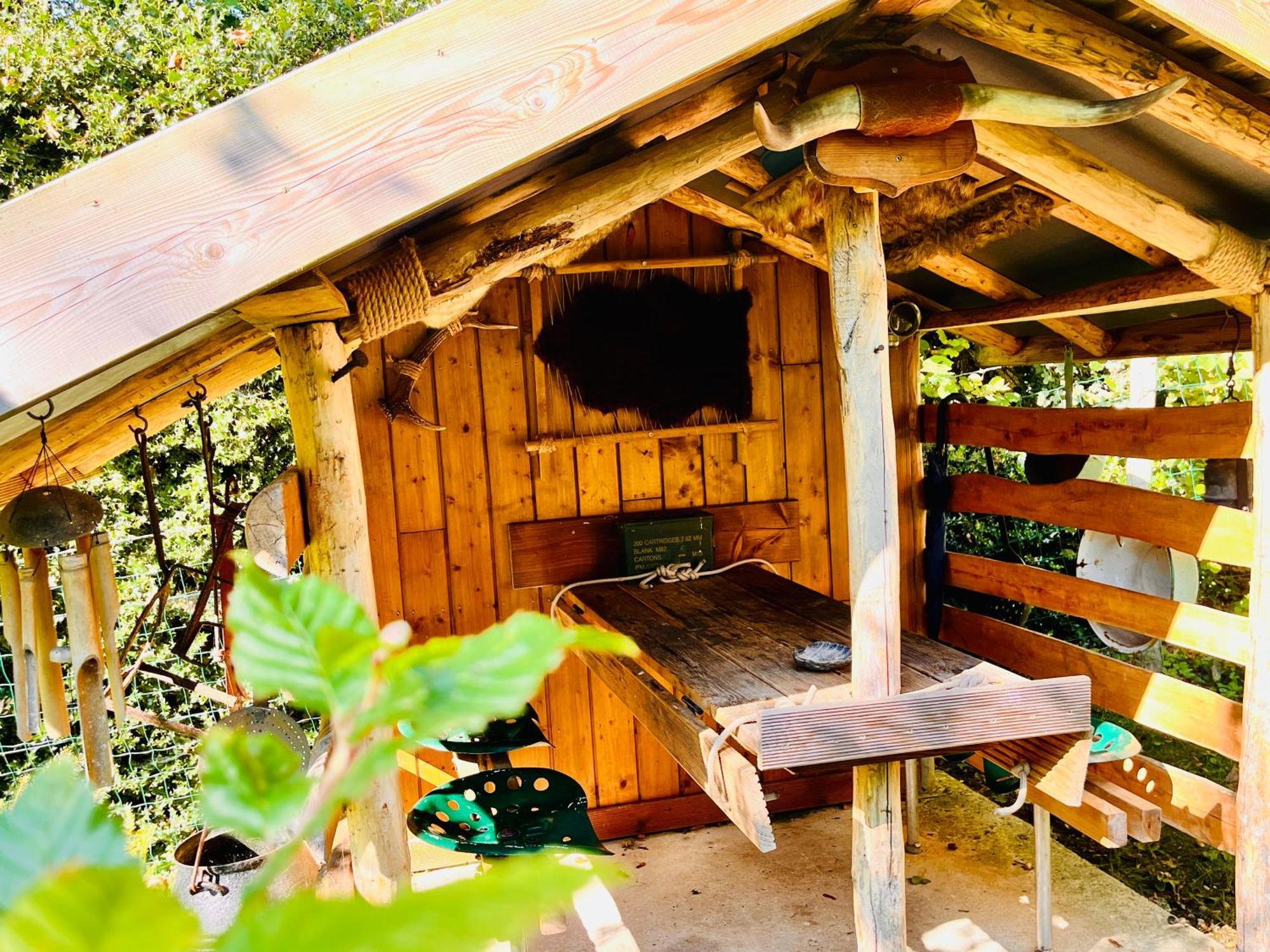 La Cabane Perchee Du Trappeur Écrainville Dış mekan fotoğraf