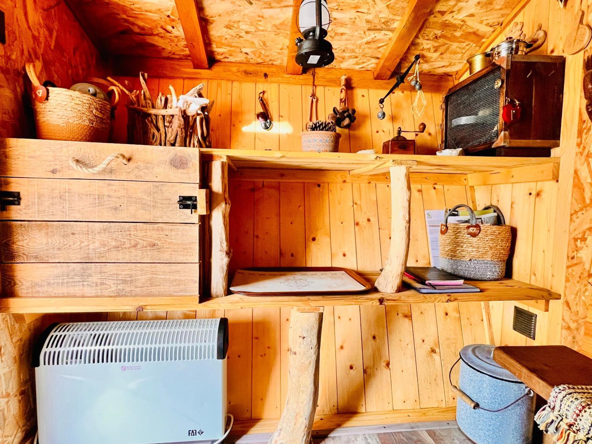 La Cabane Perchee Du Trappeur Écrainville Dış mekan fotoğraf